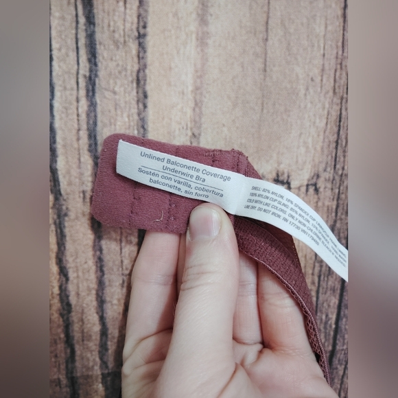 2 for 30$ Auden Elegant Lace Underwire Bra in Deep Red 38C - Picture 3 of 5